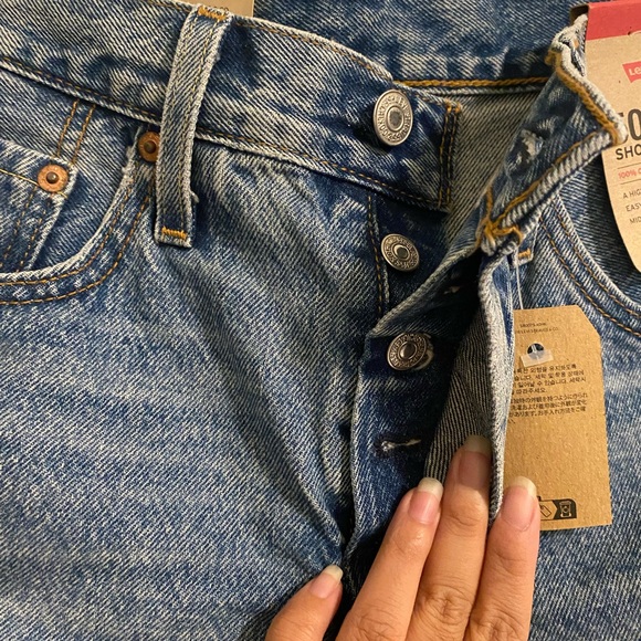 Levi’s 501 Shorts NWT Size 25 - never worn - Picture 6 of 8